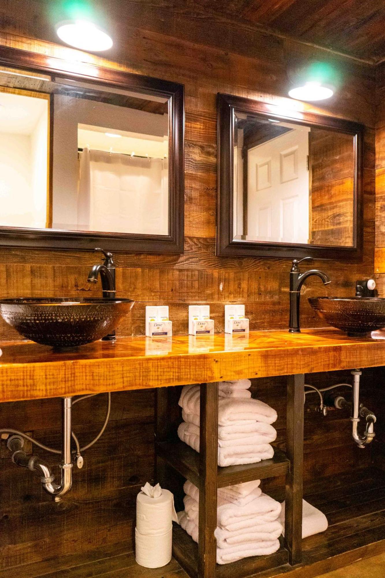 Miners Suite-Centrally Located In Shaver Lake Luaran gambar